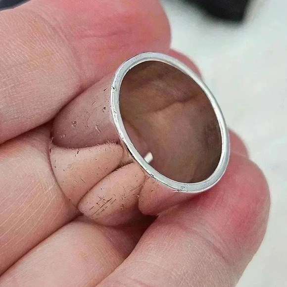 Gucci Wide  Band Ring & G Motif Pendant - Picture 10 of 14